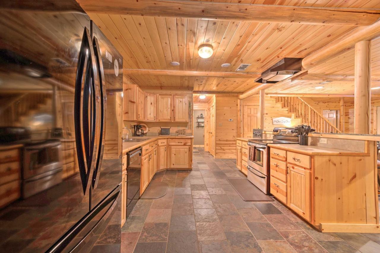 Broken Bow Retreat On 2 Acres With Hot Tub And Deck! Villa ภายนอก รูปภาพ