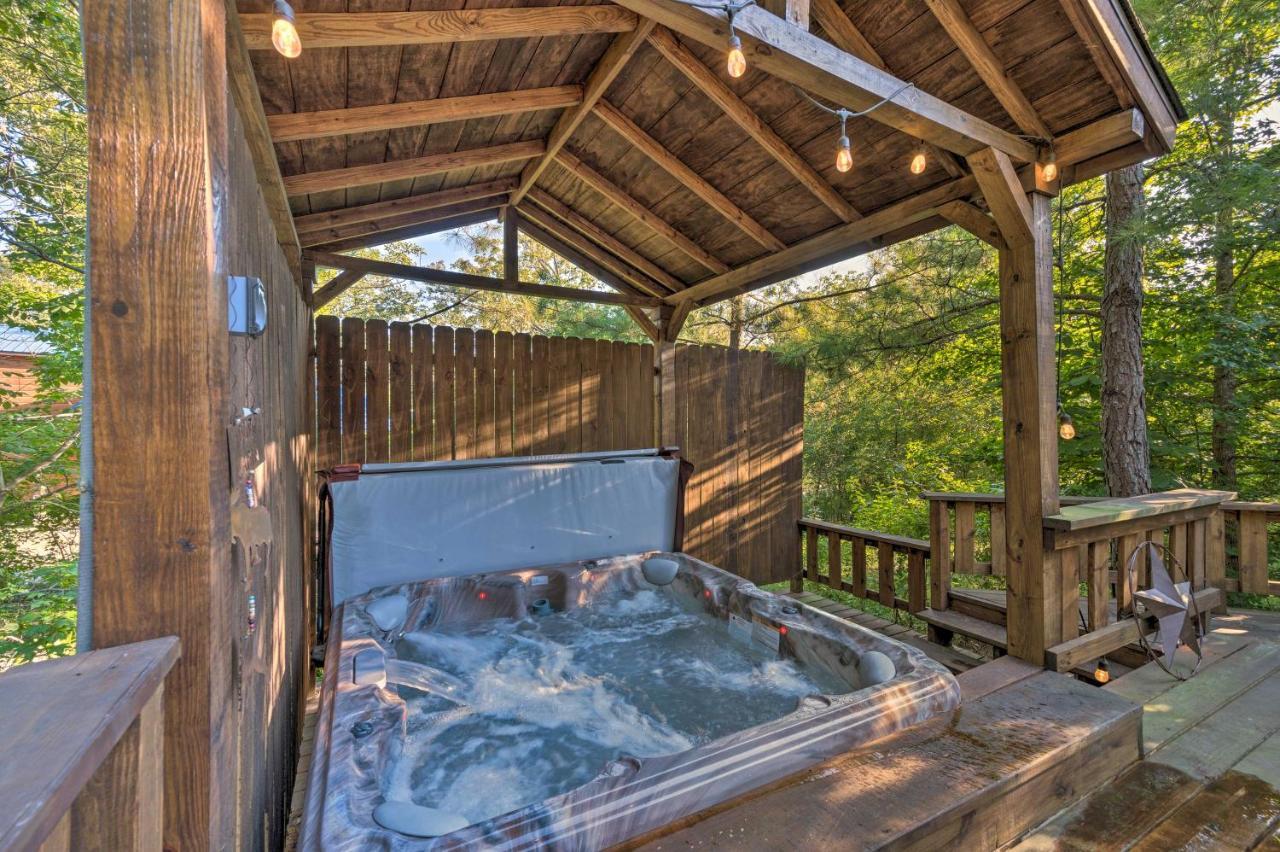 Broken Bow Retreat On 2 Acres With Hot Tub And Deck! Villa ภายนอก รูปภาพ